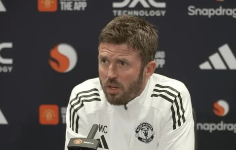 世俱杯-卡里克谈阿莫林和高层分歧：力求达到阵容平衡，并灵活调整