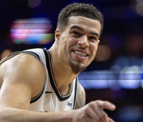 世俱杯买球投注-当老大真爽~小波特顶着防守上篮准绝杀 公牛两个暂停发球仍失误